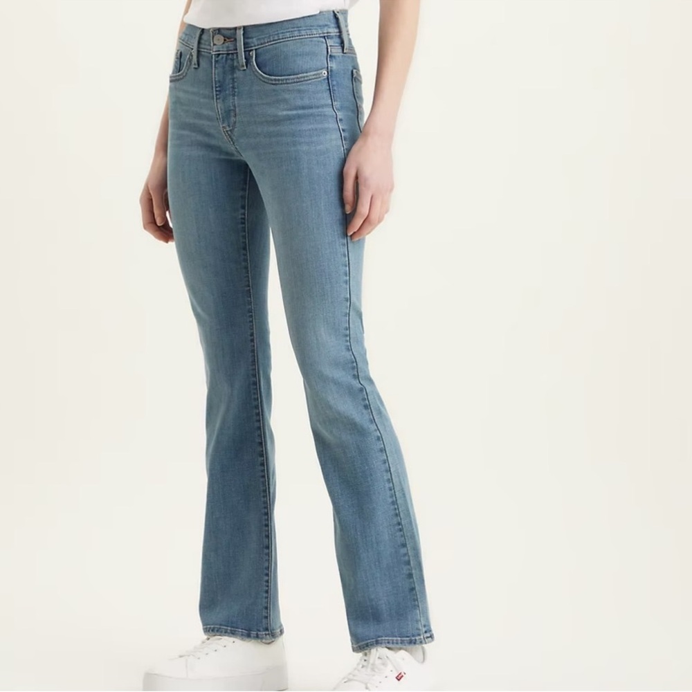 Levi’s 315 Shaping Boot Cut Jeans-short size 10 NWT light wash